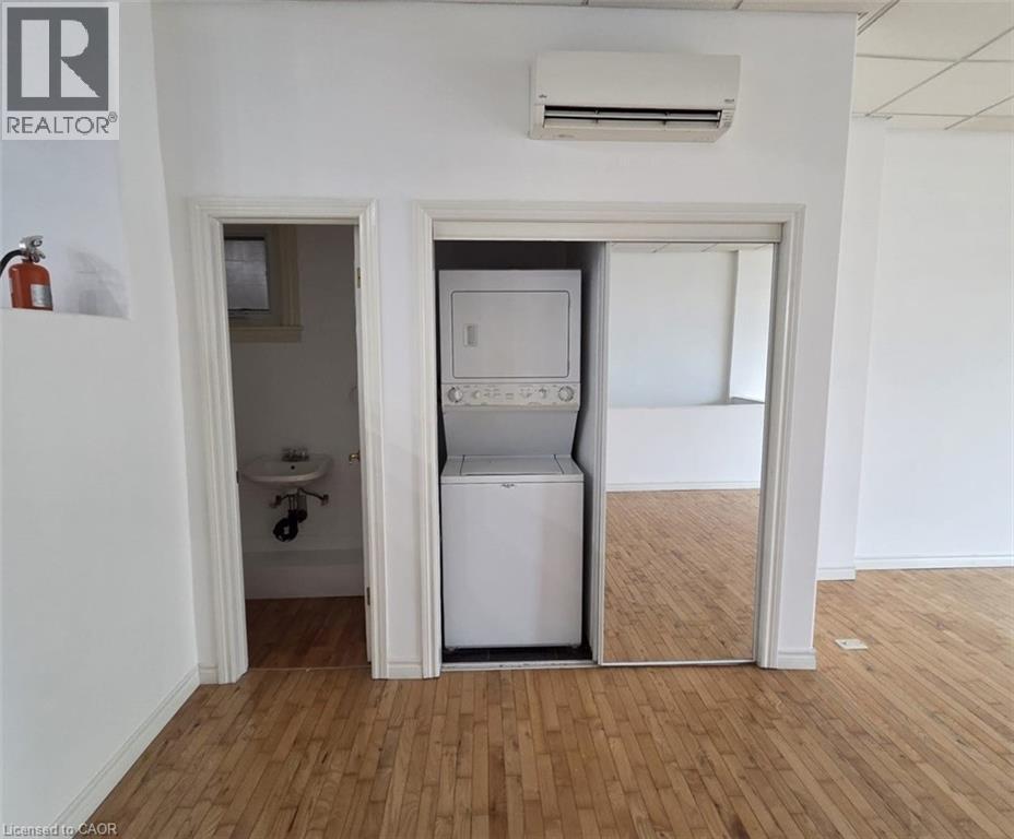 7 King Street N Unit# Upper, Waterloo, Ontario  N2J 2W6 - Photo 2 - 40812087