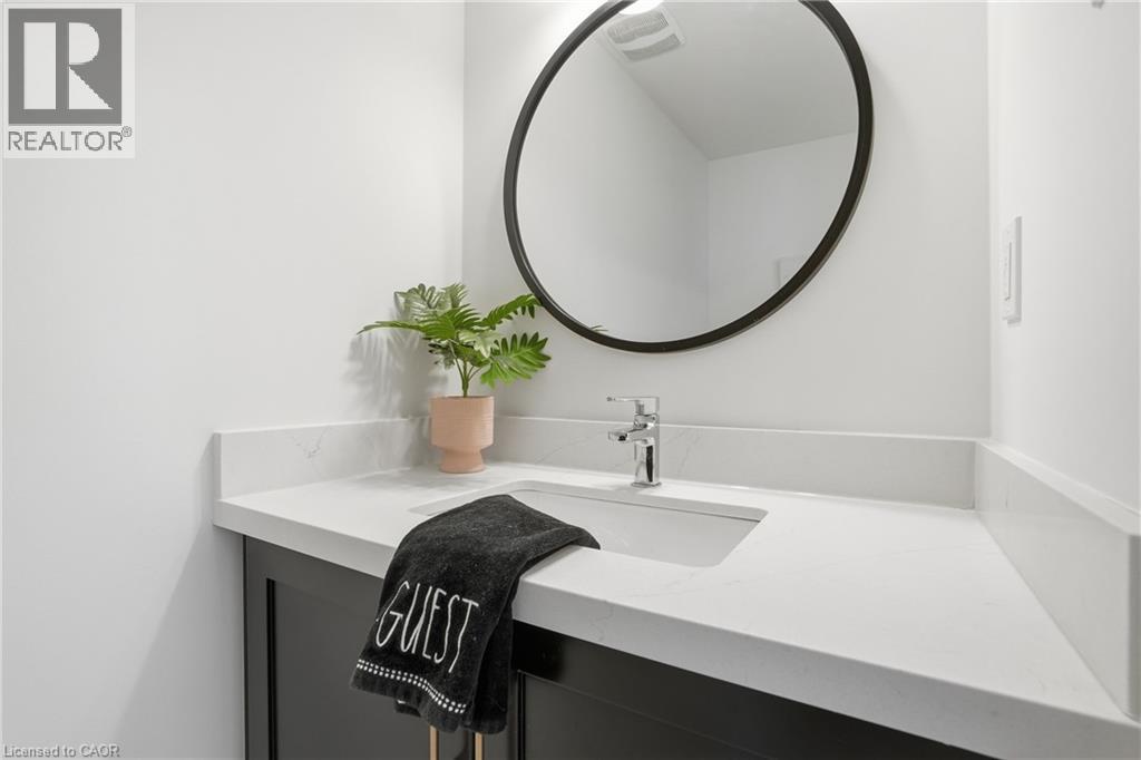 32 Radison Lane, Hamilton, Ontario  L8H 0B5 - Photo 13 - 40812121