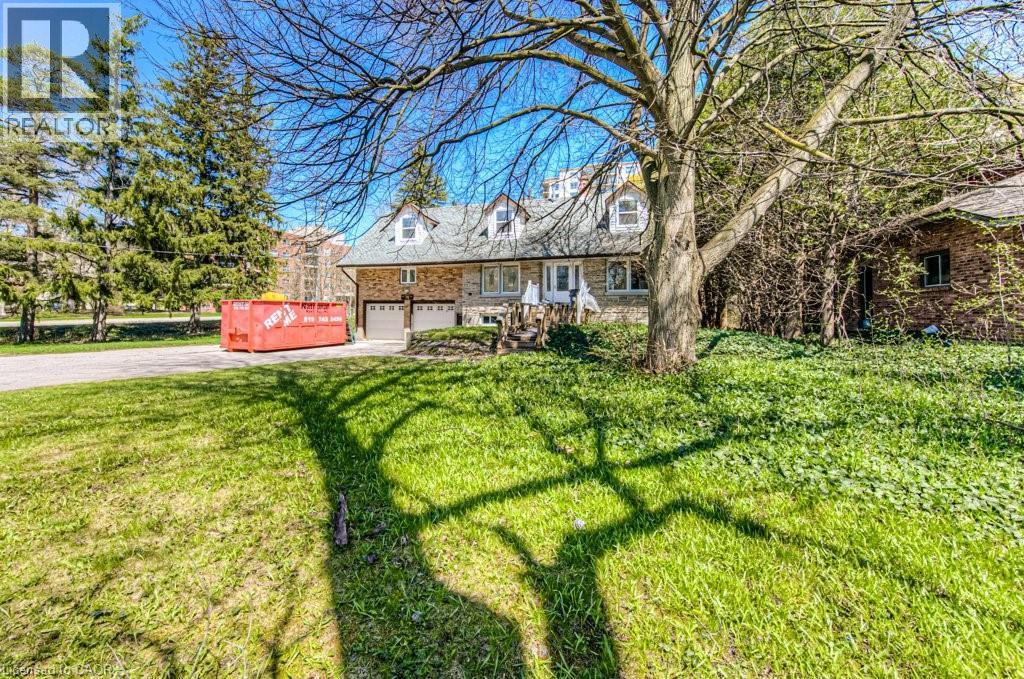 74 Mcdougall Road, Waterloo, Ontario  N2L 2W5 - Photo 4 - 40812237