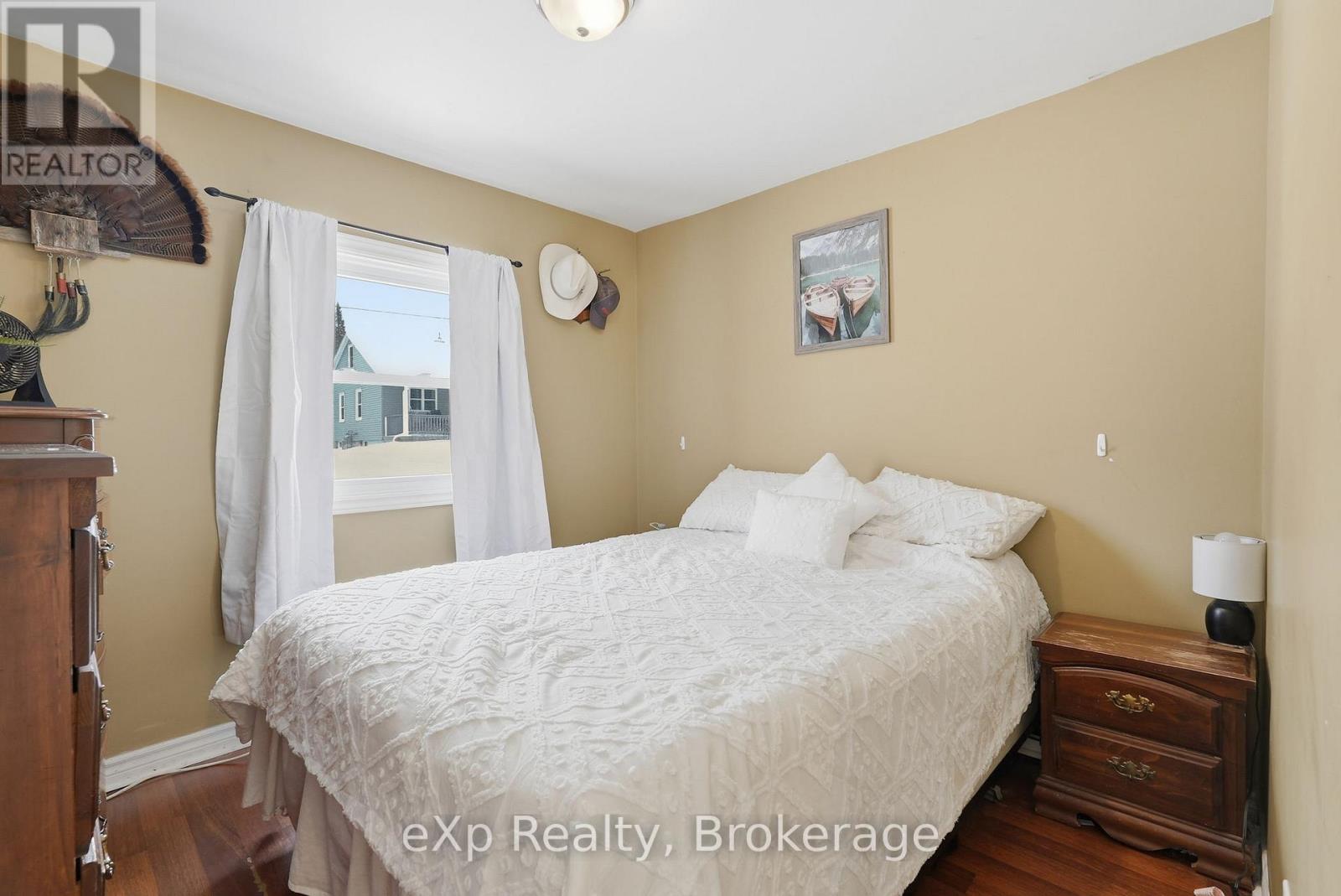 361 William Street, Wellington North, Ontario  N0G 2L3 - Photo 16 - X12885586