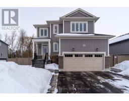 31 EMERALD STREET, Wasaga Beach, Ontario