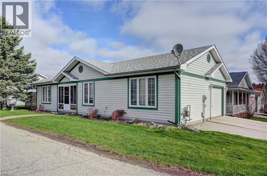 176 WESLEY Crescent, Waterloo, Ontario