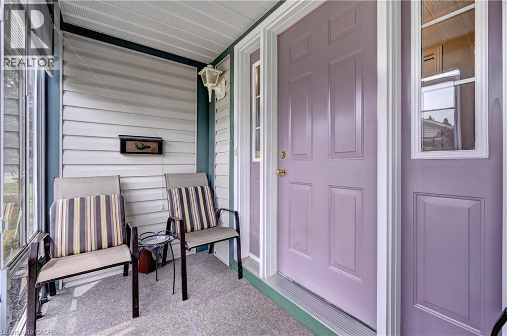 176 Wesley Crescent, Waterloo, Ontario  N2J 4G8 - Photo 5 - 40811664