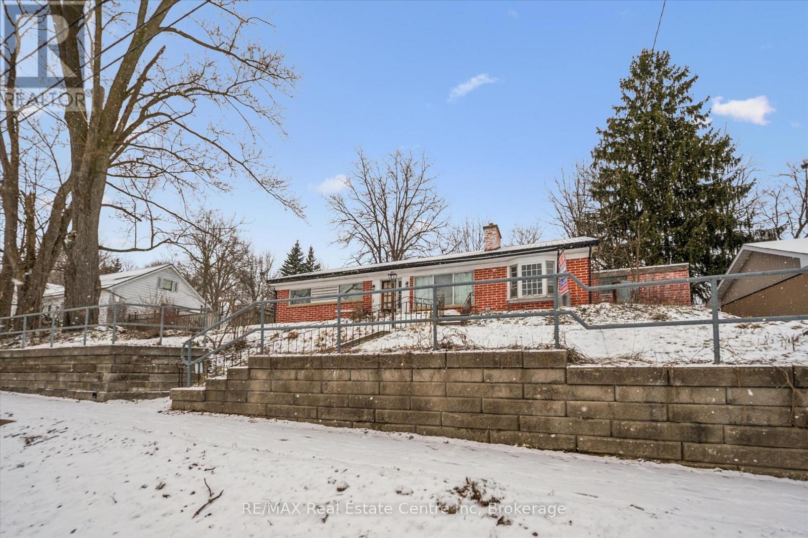 289 St Patrick Street E, Centre Wellington, Ontario  N1M 1M5 - Photo 14 - X12886116