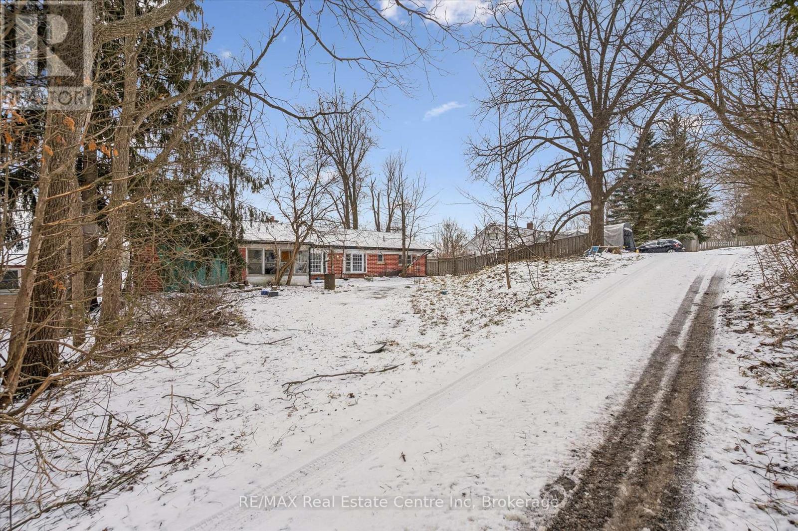 289 St Patrick Street E, Centre Wellington, Ontario  N1M 1M5 - Photo 9 - X12886116