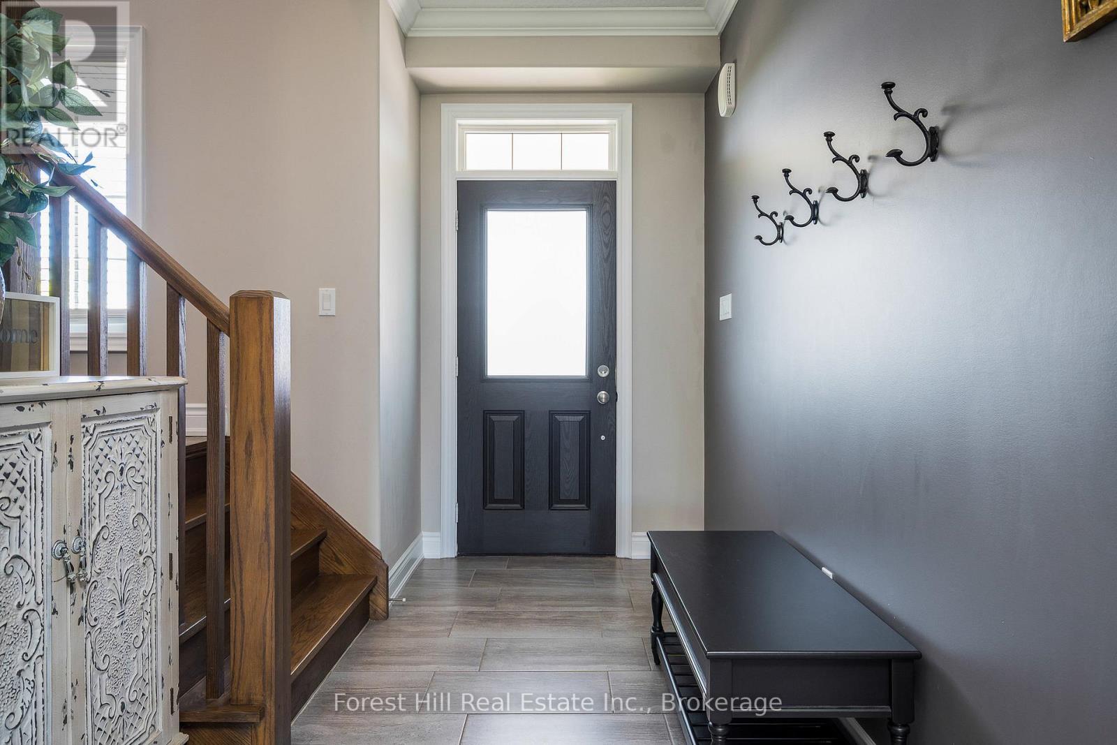 21 Marta Crescent, Barrie, Ontario  L4N 3N6 - Photo 4 - S12886740