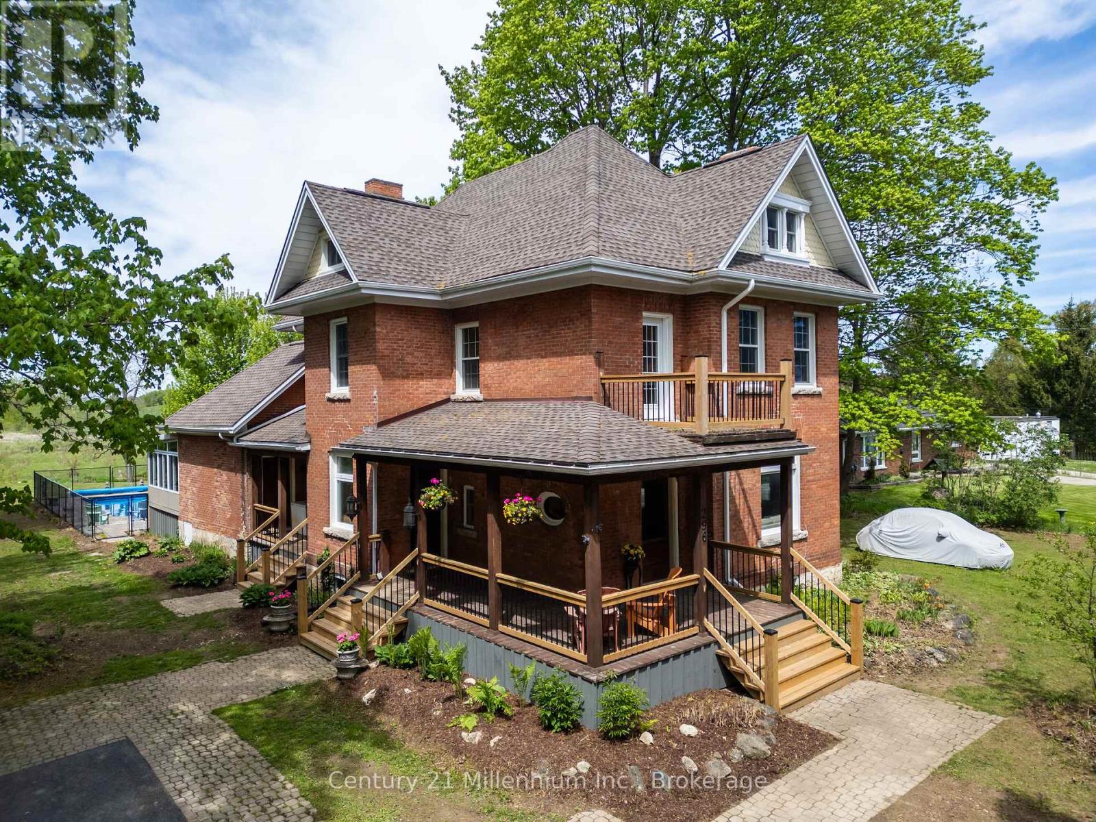 296 GARAFRAXA ST STREET, Chatsworth, Ontario