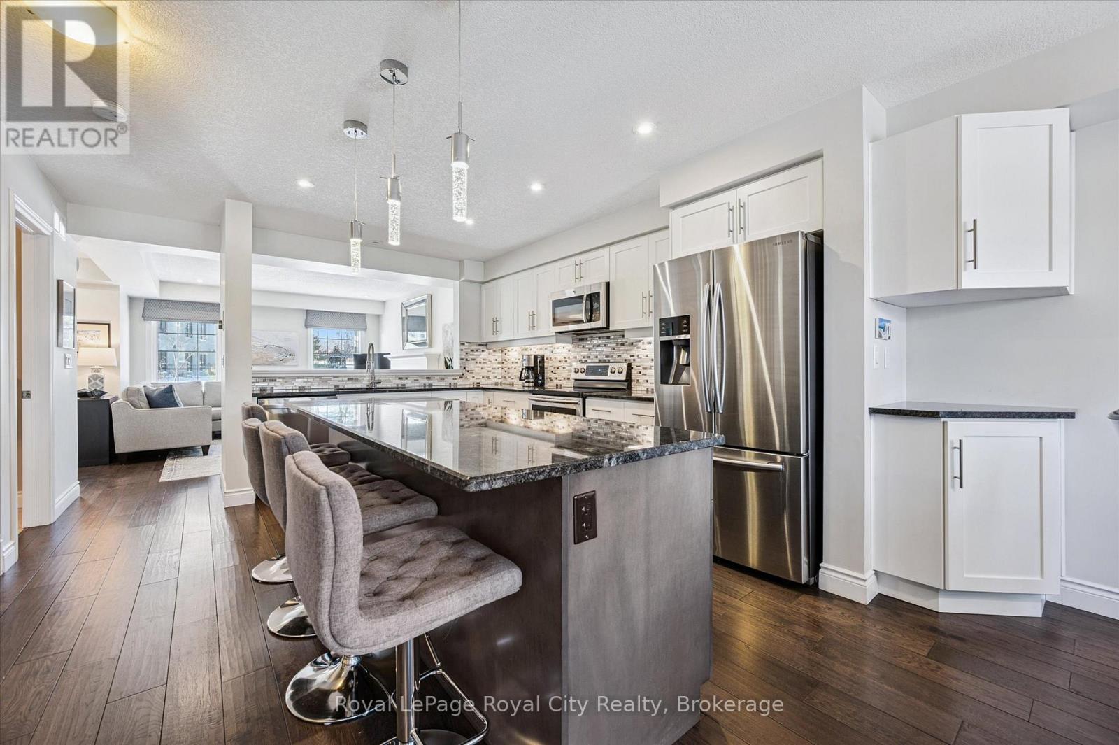 54 - 635 SAGINAW PARKWAY, Cambridge, Ontario