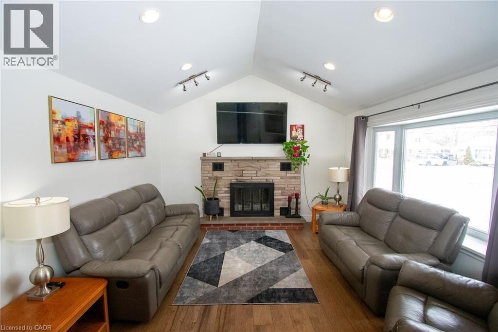 168 Fairview Avenue E, Dunnville, Ontario  N1A 1B1 - Photo 5 - 40812540