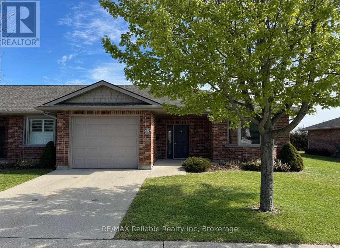 15 BAYFIELD MEWS LANE, Bluewater, Ontario