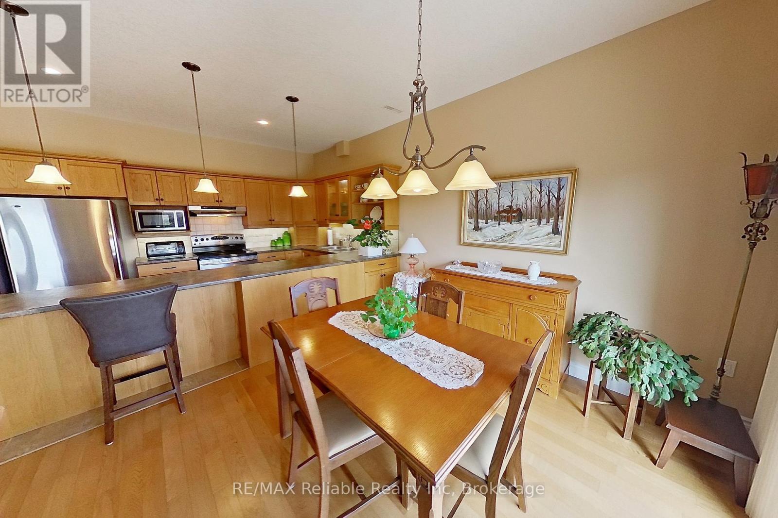 15 Bayfield Mews Lane, Bluewater, Ontario  N0M 1G0 - Photo 17 - X12887498