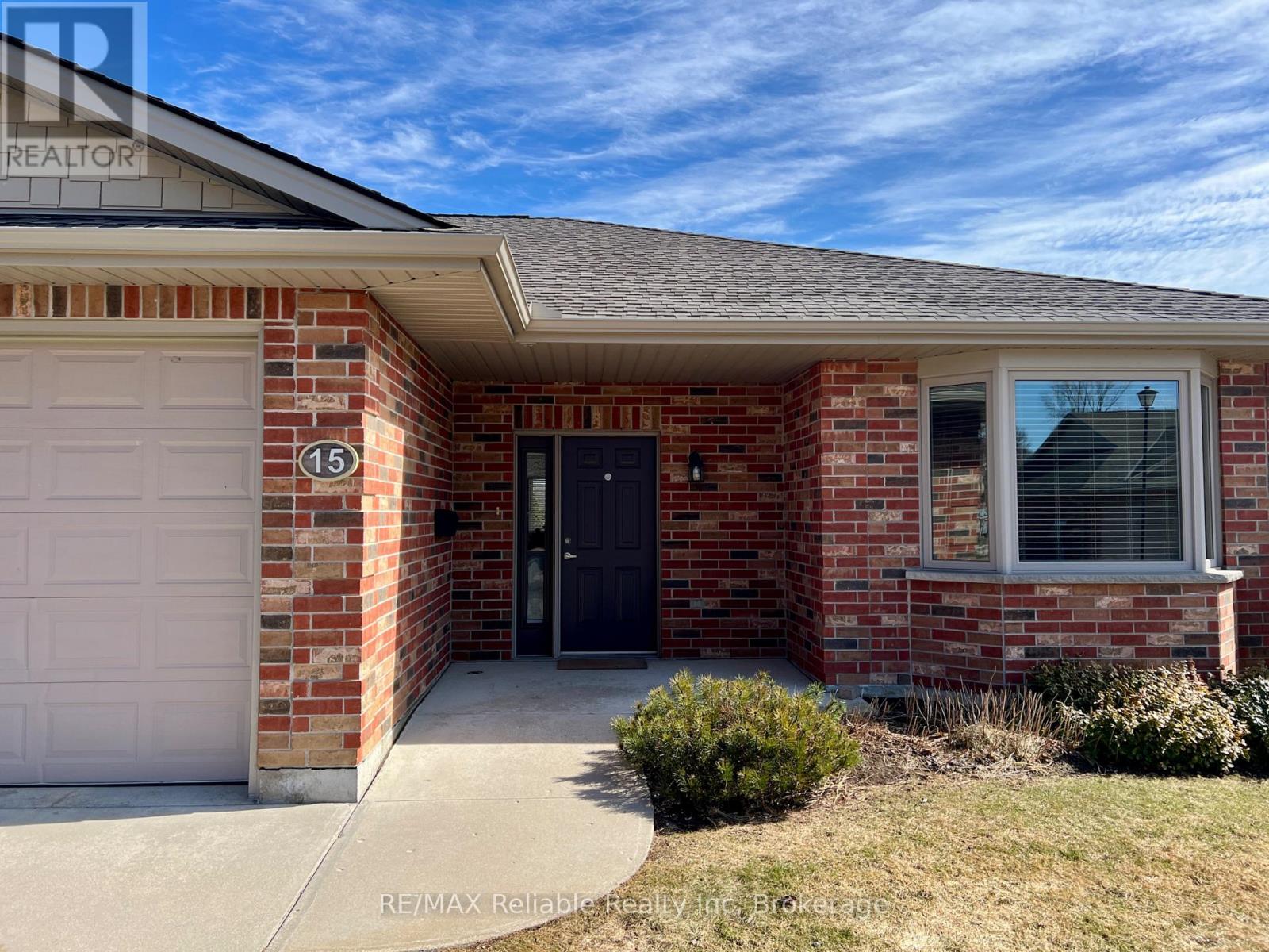 15 Bayfield Mews Lane, Bluewater, Ontario  N0M 1G0 - Photo 2 - X12887498