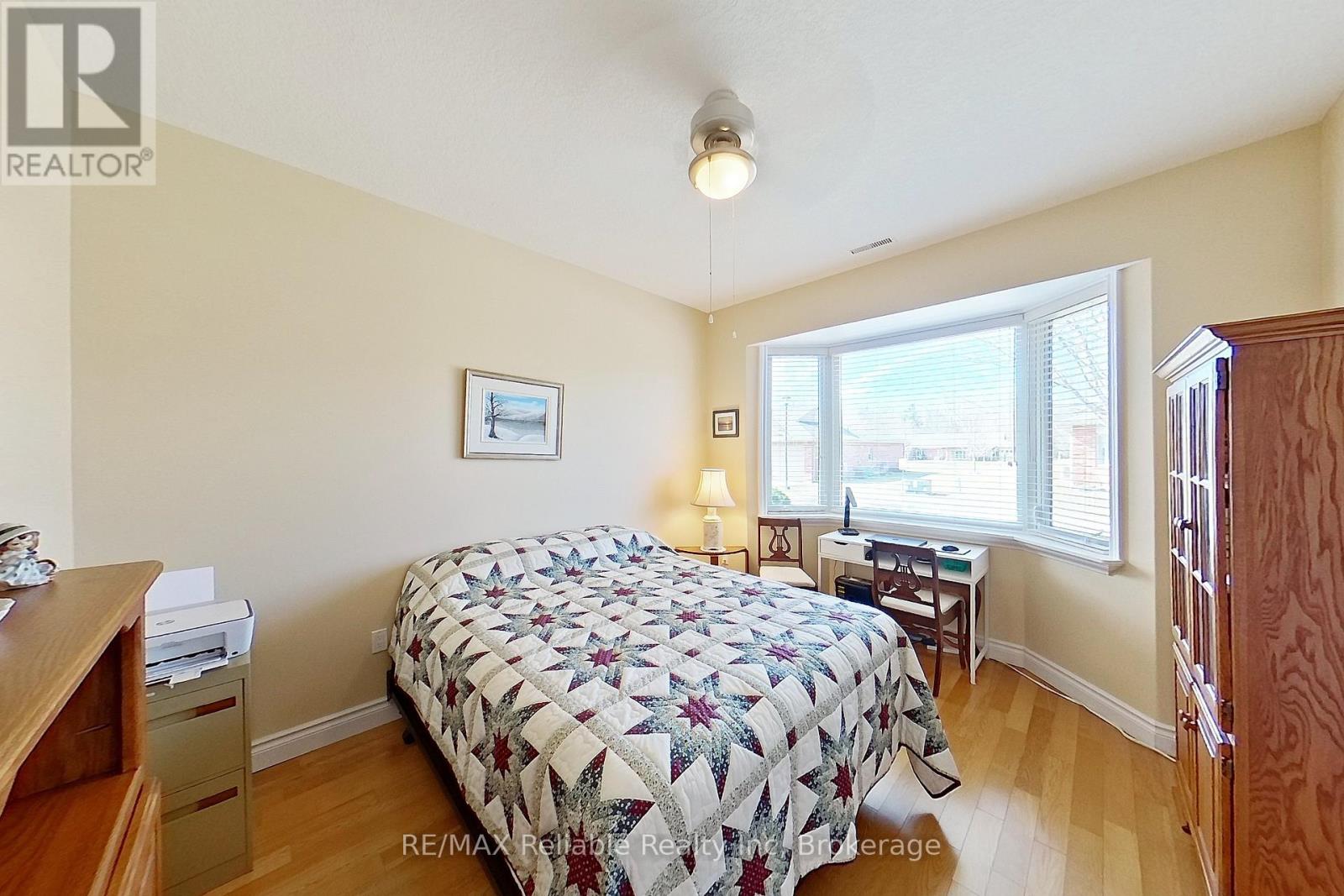 15 Bayfield Mews Lane, Bluewater, Ontario  N0M 1G0 - Photo 22 - X12887498