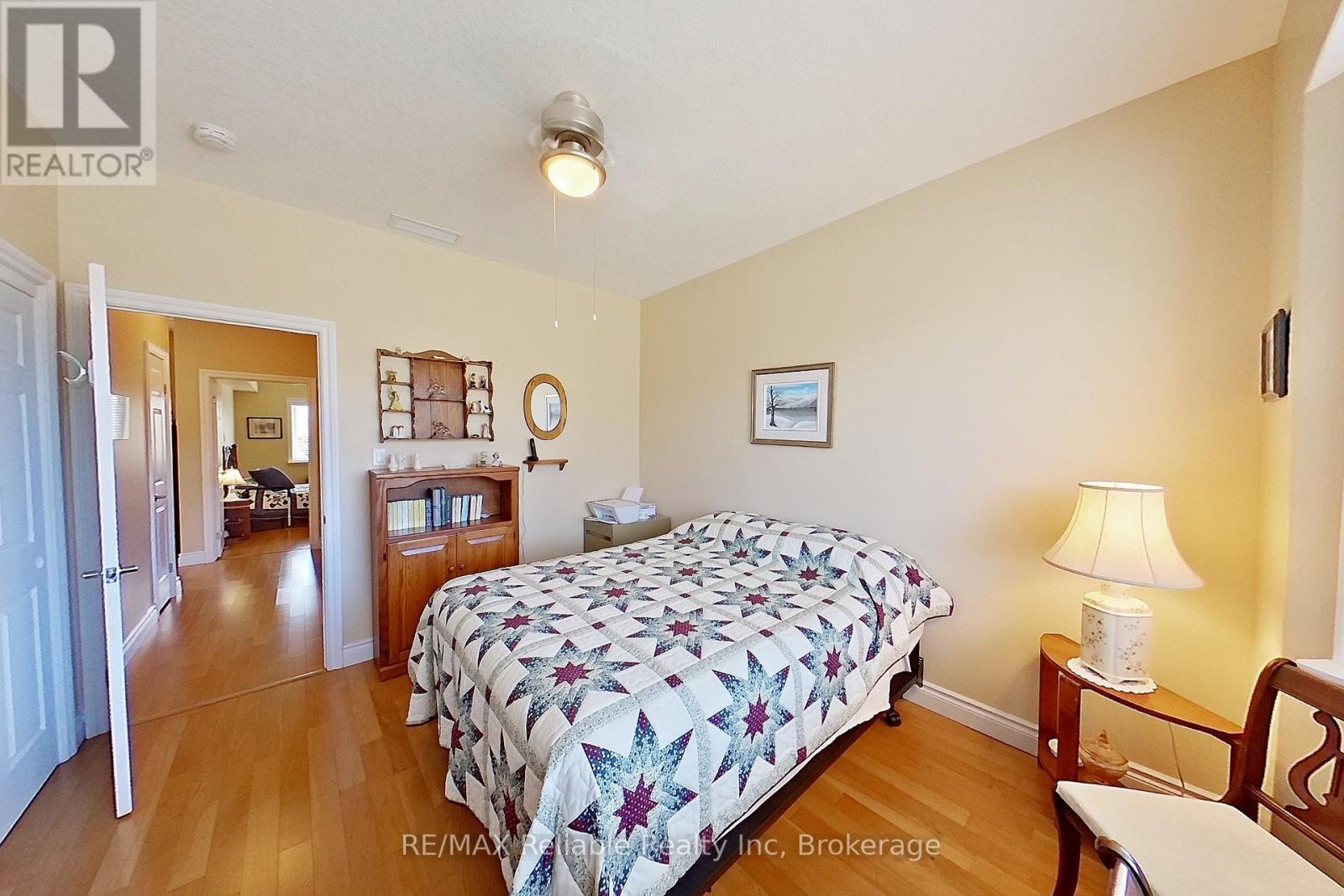 15 Bayfield Mews Lane, Bluewater, Ontario  N0M 1G0 - Photo 24 - X12887498