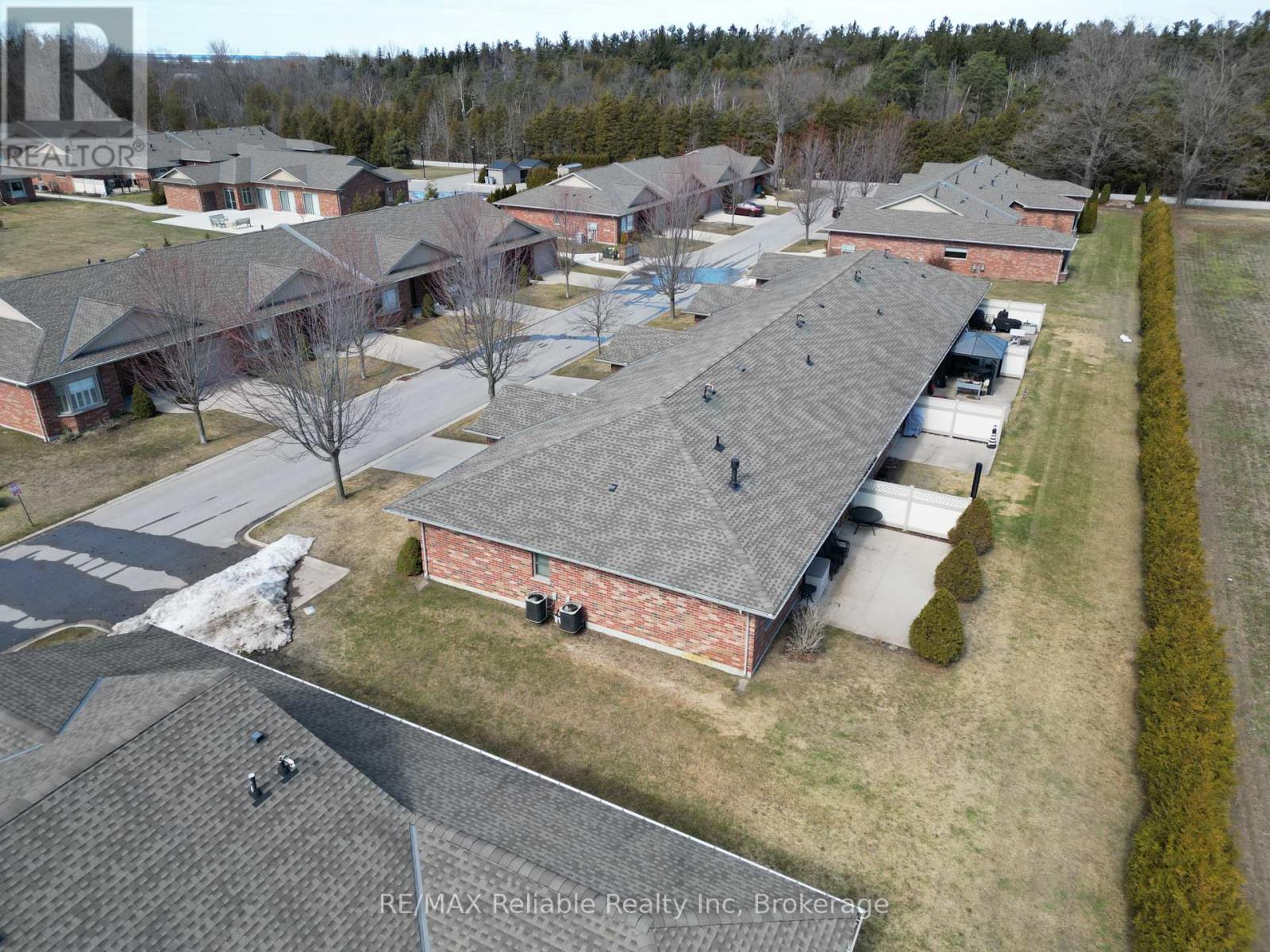 15 Bayfield Mews Lane, Bluewater, Ontario  N0M 1G0 - Photo 30 - X12887498