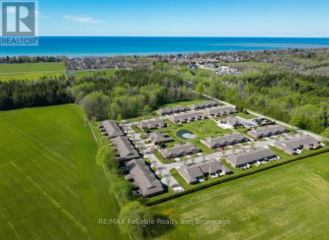 15 Bayfield Mews Lane, Bluewater, Ontario  N0M 1G0 - Photo 42 - X12887498