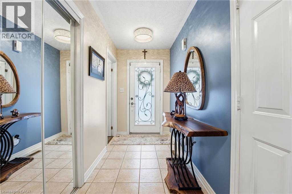 64 Griffith Drive, Grimsby, Ontario  L3M 5L2 - Photo 4 - 40812393