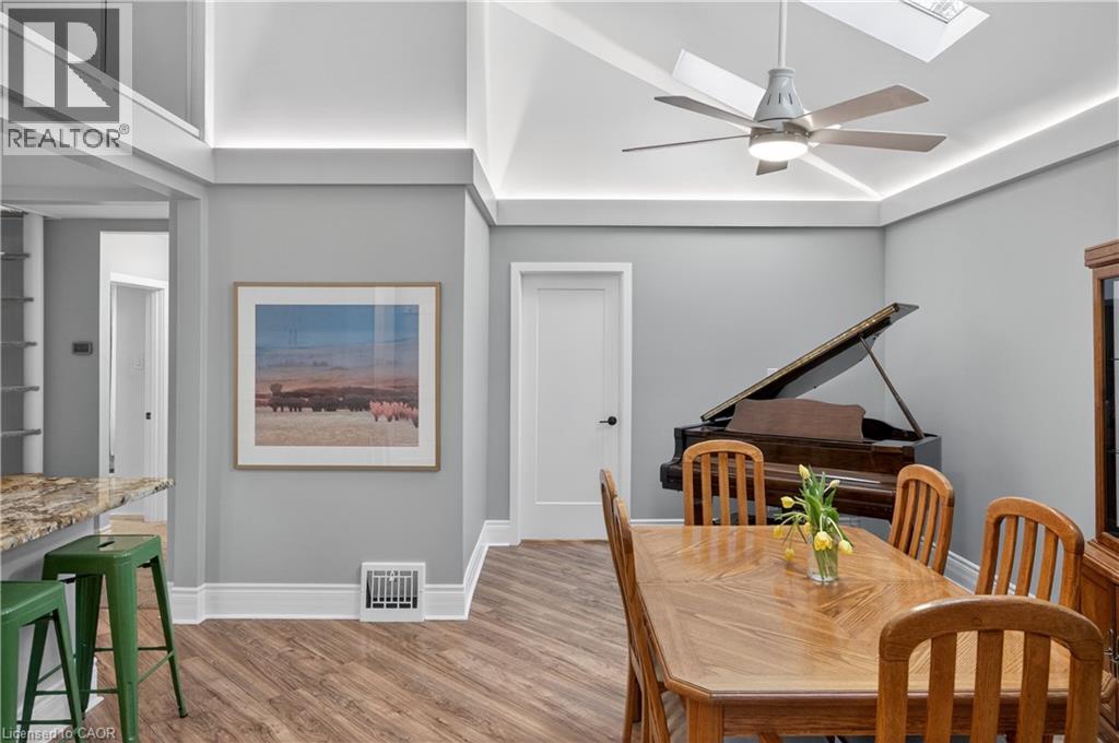 486 East 38th Street, Hamilton, Ontario  L8V 4G8 - Photo 10 - 40812550