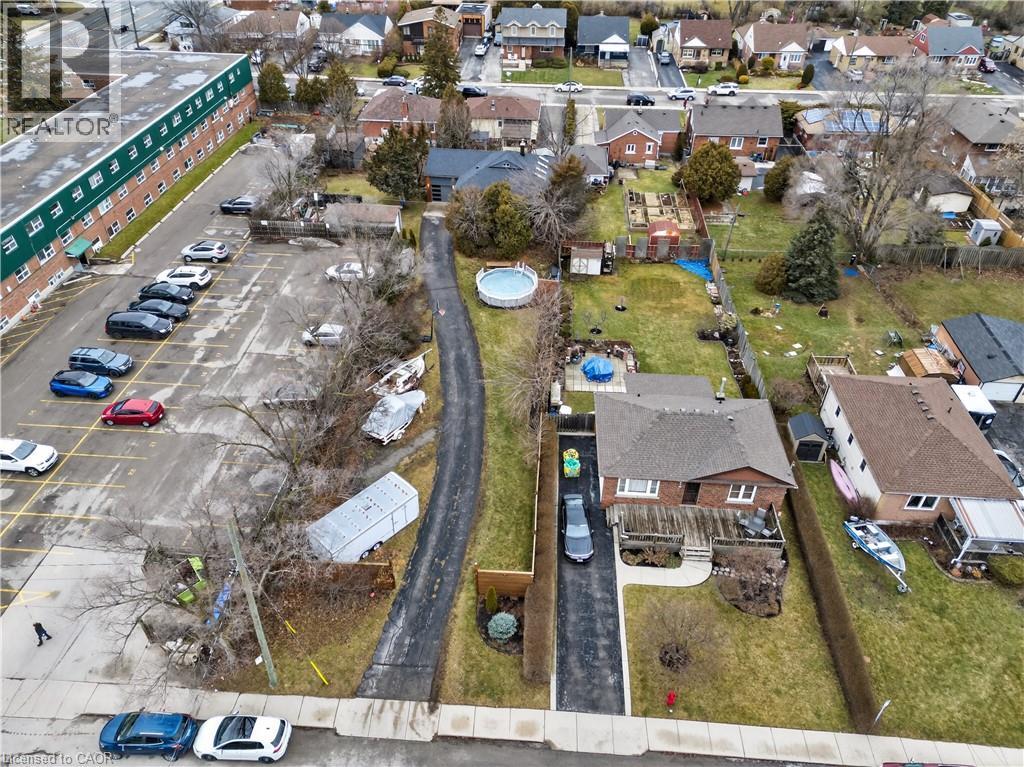 486 East 38th Street, Hamilton, Ontario  L8V 4G8 - Photo 3 - 40812550