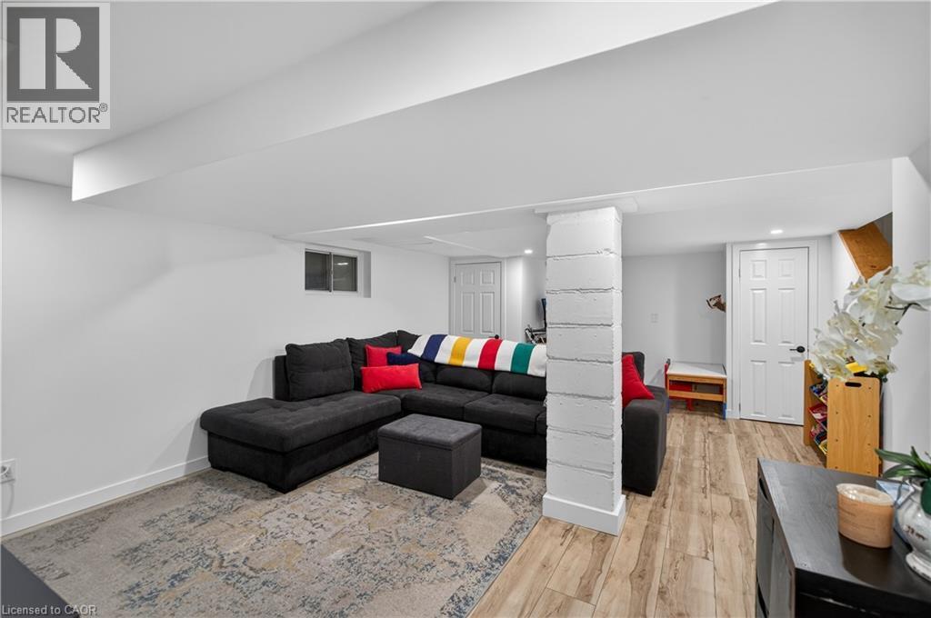 486 East 38th Street, Hamilton, Ontario  L8V 4G8 - Photo 39 - 40812550