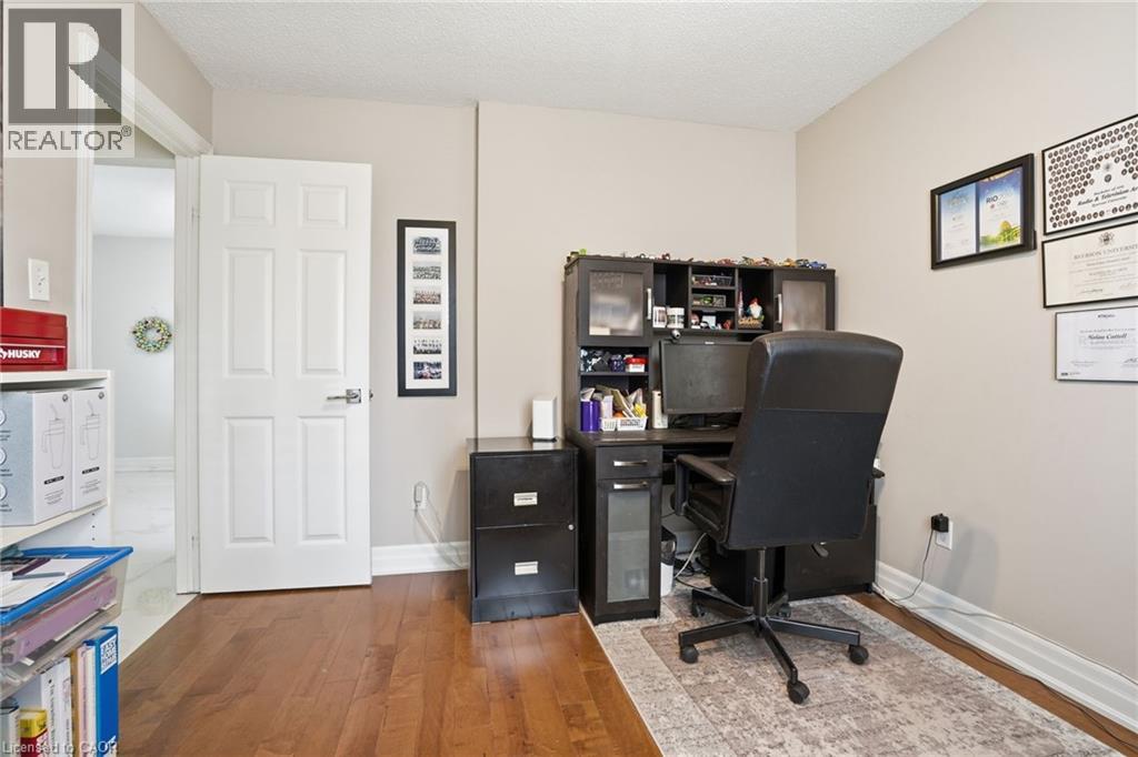 3192 Colebrook Court, Mississauga, Ontario  L5N 3E2 - Photo 19 - 40812537