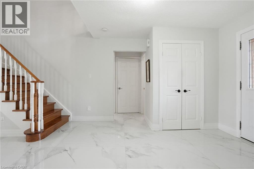 3192 Colebrook Court, Mississauga, Ontario  L5N 3E2 - Photo 22 - 40812537