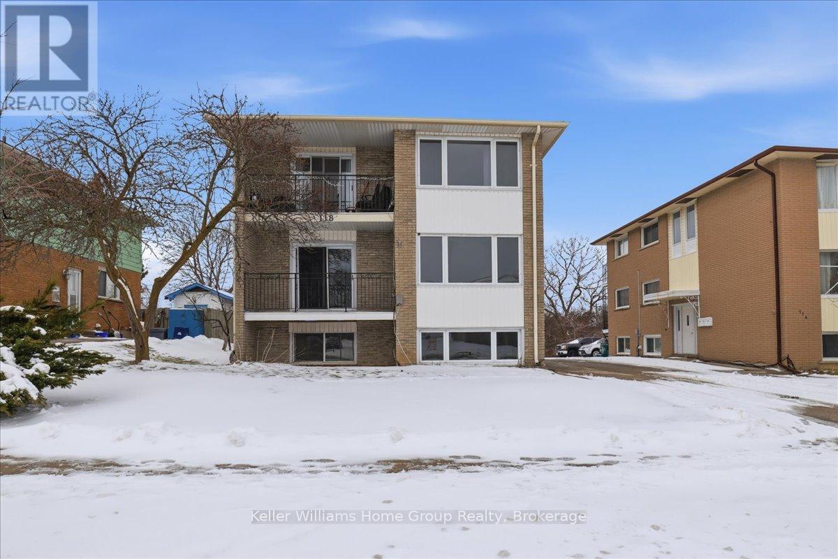 118 Chandler Drive, Kitchener, Ontario  N2E 1G6 - Photo 3 - X12888118