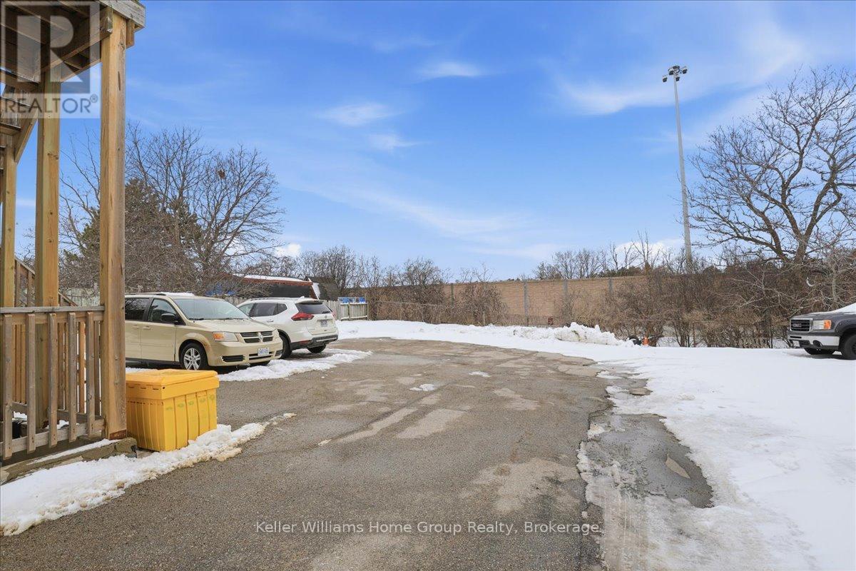 118 Chandler Drive, Kitchener, Ontario  N2E 1G6 - Photo 44 - X12888118