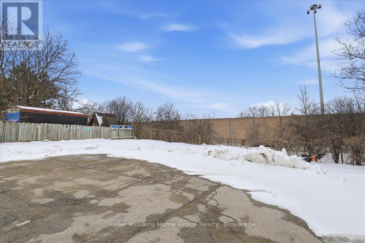 118 Chandler Drive, Kitchener, Ontario  N2E 1G6 - Photo 45 - X12888118