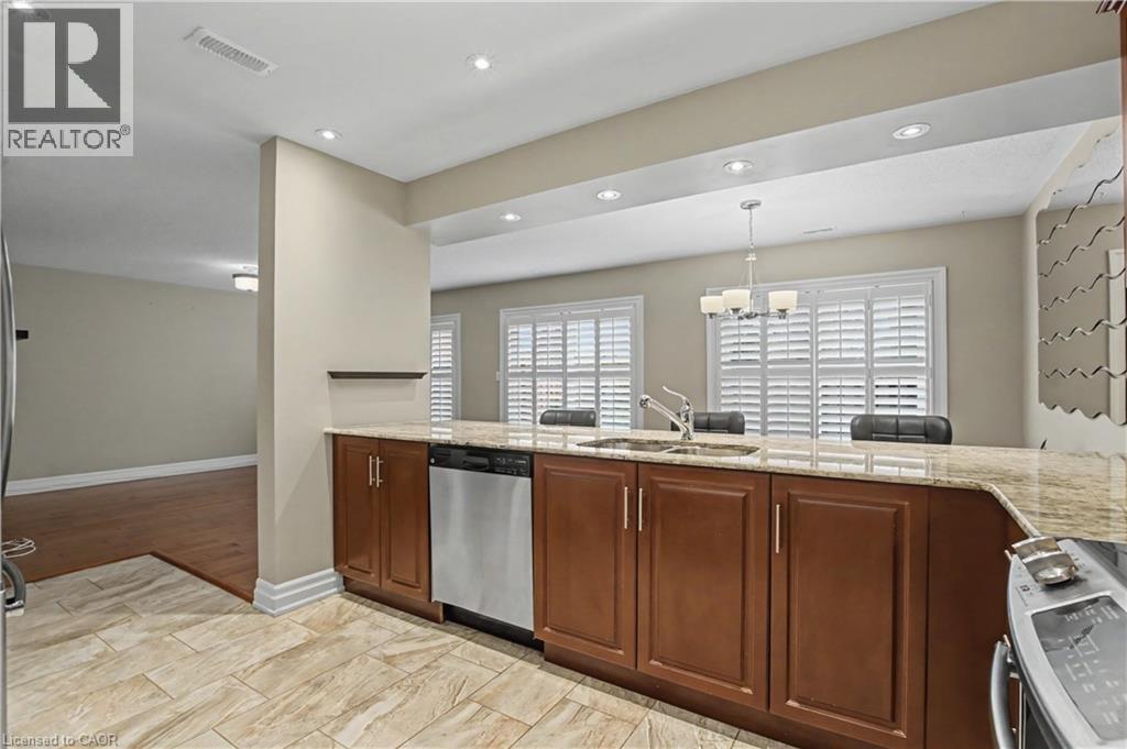 29 Archdeacon Clark Trail, Hamilton, Ontario  L9B 2M1 - Photo 12 - 40797915