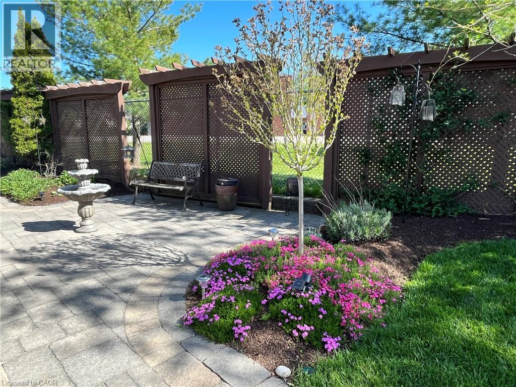 533 Woodfield Court, Kitchener, Ontario  N2P 2S8 - Photo 45 - 40812584