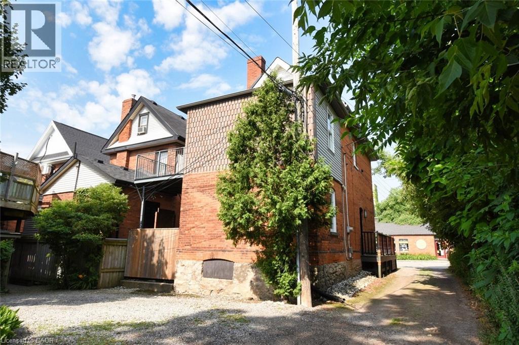 5 Cross Street, Dundas, Ontario  L9H 2R3 - Photo 3 - 40812560