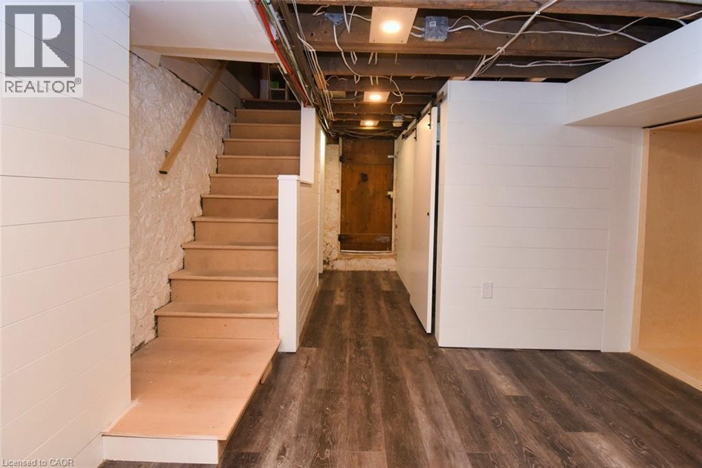 5 Cross Street, Dundas, Ontario  L9H 2R3 - Photo 9 - 40812560