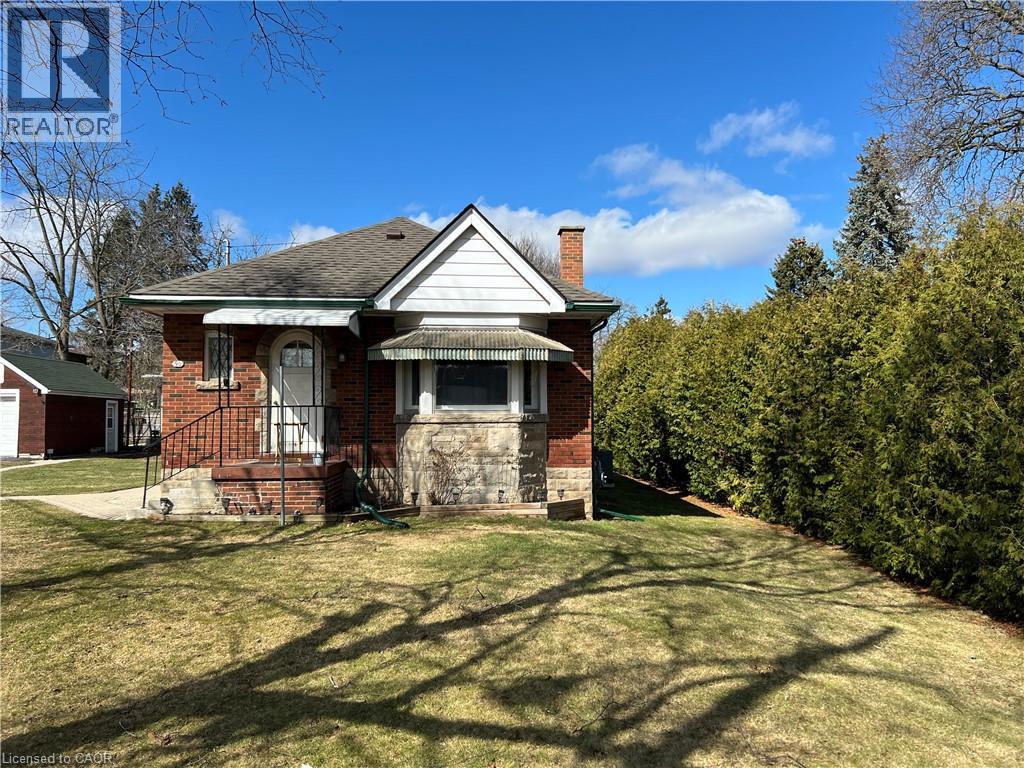 90 OSLER Drive, Dundas, Ontario