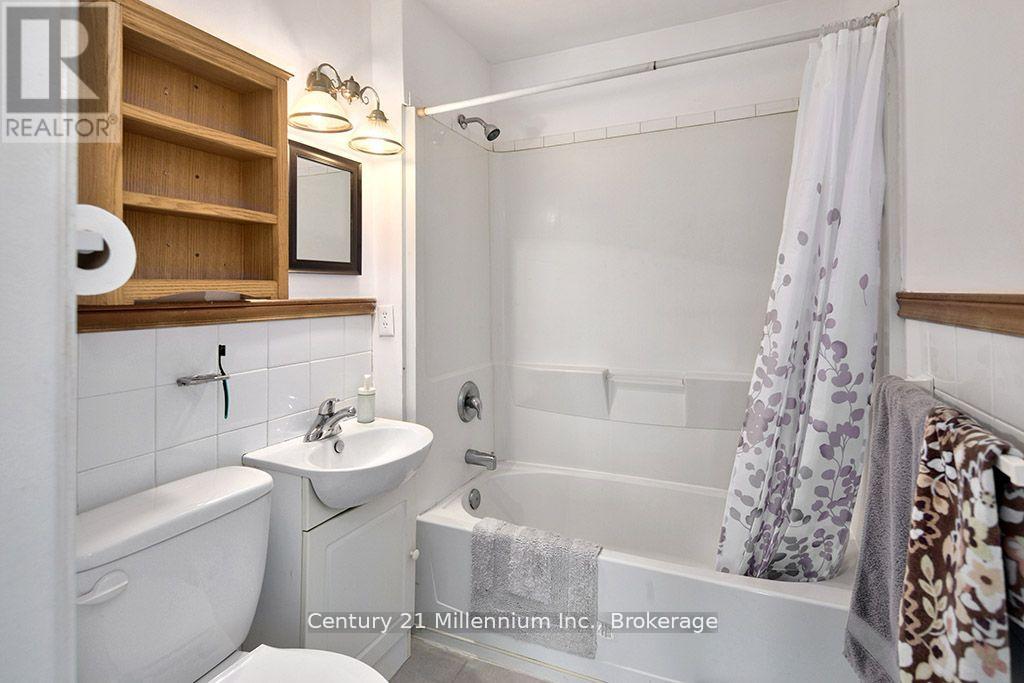 479 Hurontario Street, Collingwood, Ontario  L9Y 2M7 - Photo 18 - S12888582