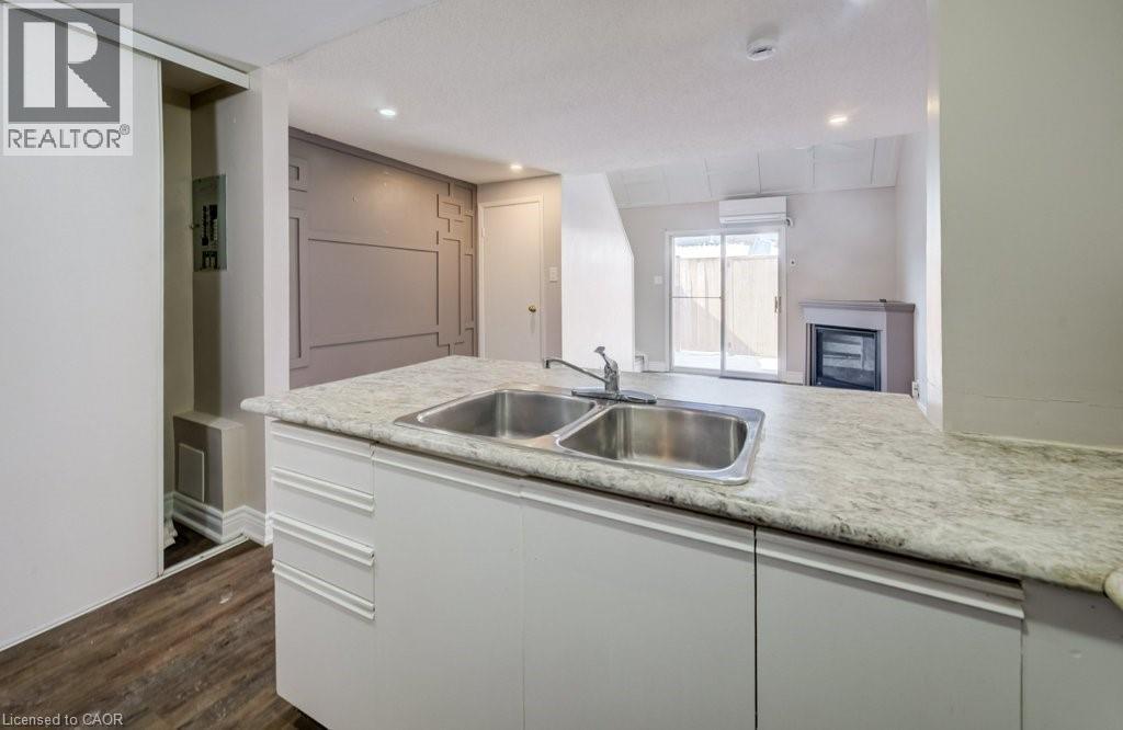 41 Valleyview Road Unit# 35, Kitchener, Ontario  N2E 3H9 - Photo 8 - 40812606