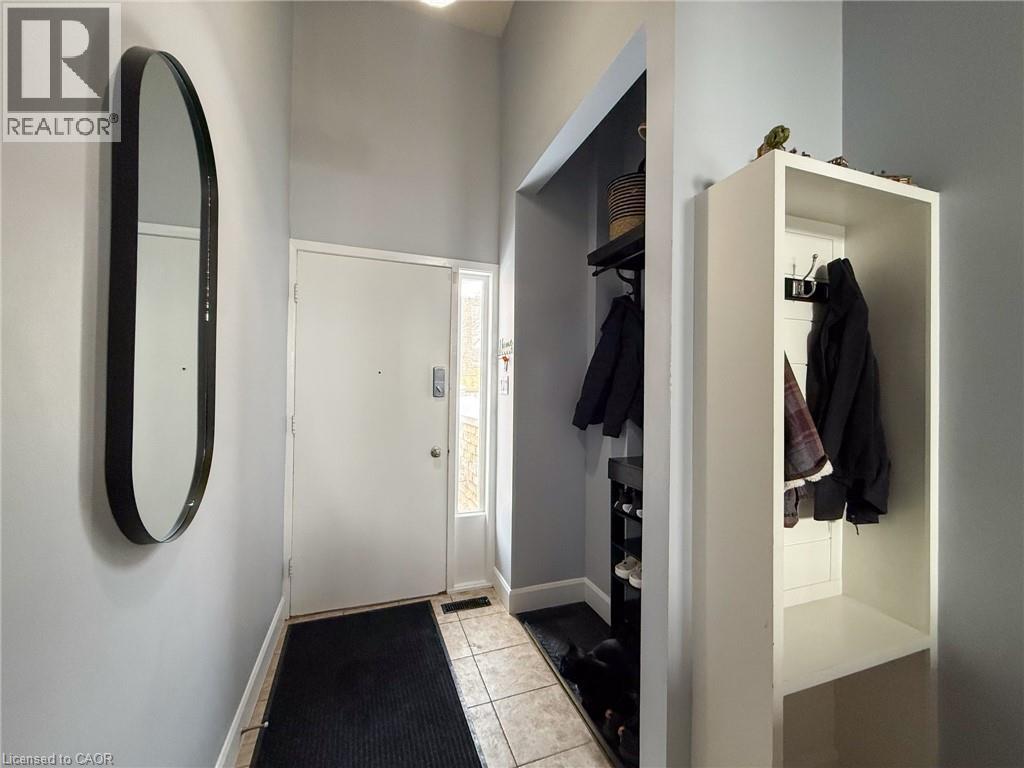 17 Melanie Crescent Unit# 17, Waterdown, Ontario  L0R 2H0 - Photo 4 - 40812398