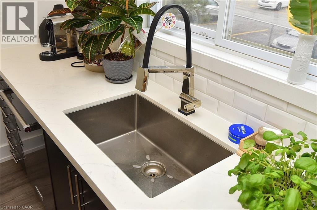 1221 Dundix Road Unit# 8, Mississauga, Ontario  L4Y 3Y9 - Photo 19 - 40812954