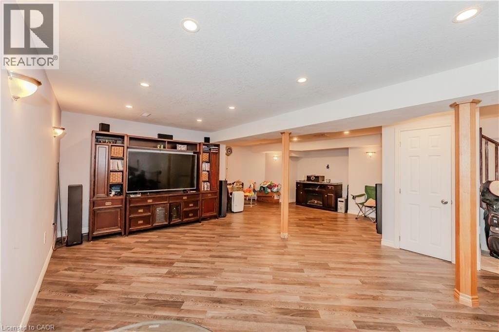 132 Trussler Road, Kitchener, Ontario  N2N 0A9 - Photo 12 - 40812525