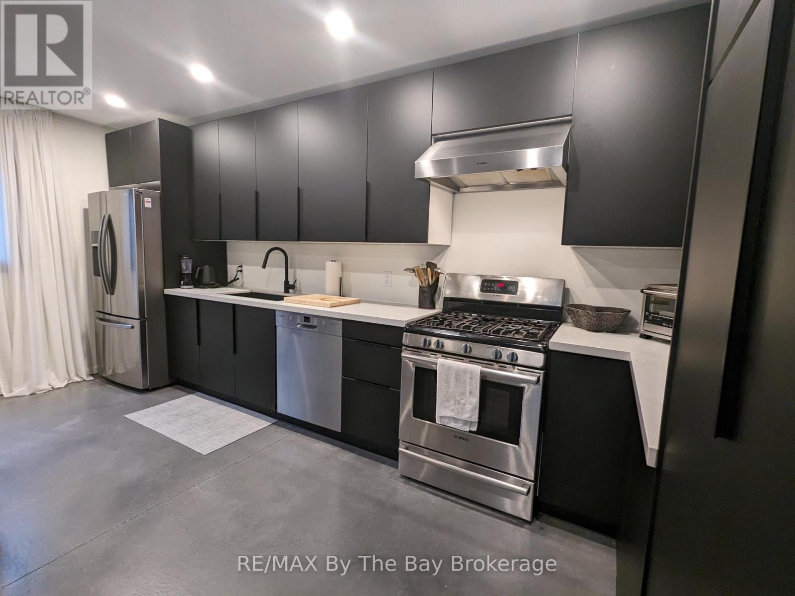 117 Glenlake Boulevard, Collingwood, Ontario  L9Y 3Z1 - Photo 6 - S12892500