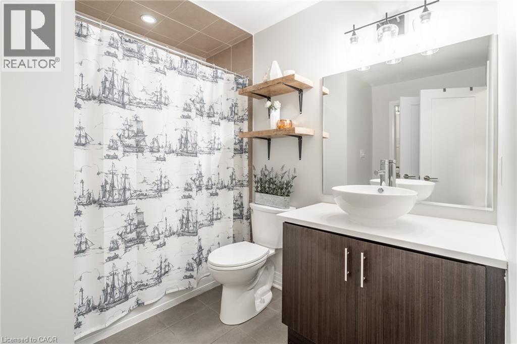 10 Concord Place Unit# 102, Grimsby, Ontario  L3M 0G6 - Photo 5 - 40813003