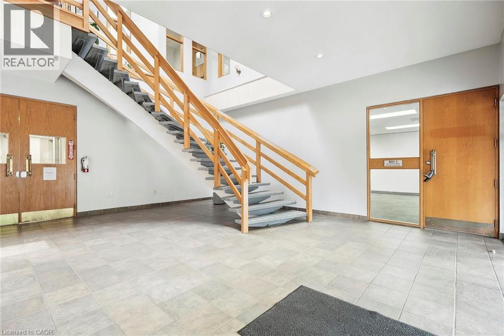 845 Harrington Court Unit# B01-1, Burlington, Ontario  L7N 3P3 - Photo 2 - 40812611