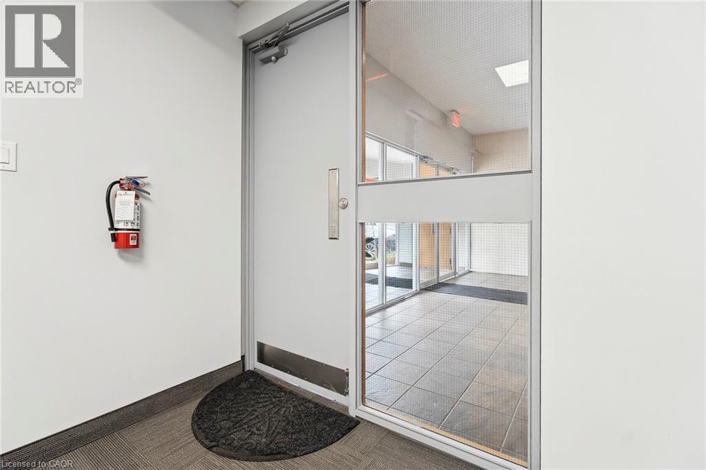 845 Harrington Court Unit# B01-1, Burlington, Ontario  L7N 3P3 - Photo 9 - 40812611