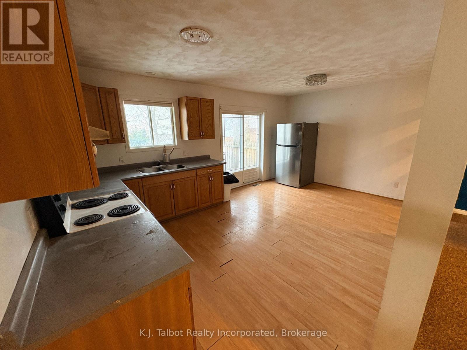 113 Anglesea Street, Goderich, Ontario  N7A 1V2 - Photo 7 - X12892902