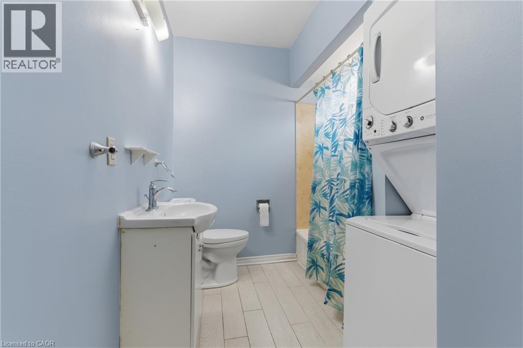 880 Lawrence Road, Hamilton, Ontario  L8K 2A3 - Photo 21 - 40812622