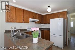 545 Chesapeake Crescent, Waterloo, Ontario  N2K 4G2 - Photo 12 - 40813093