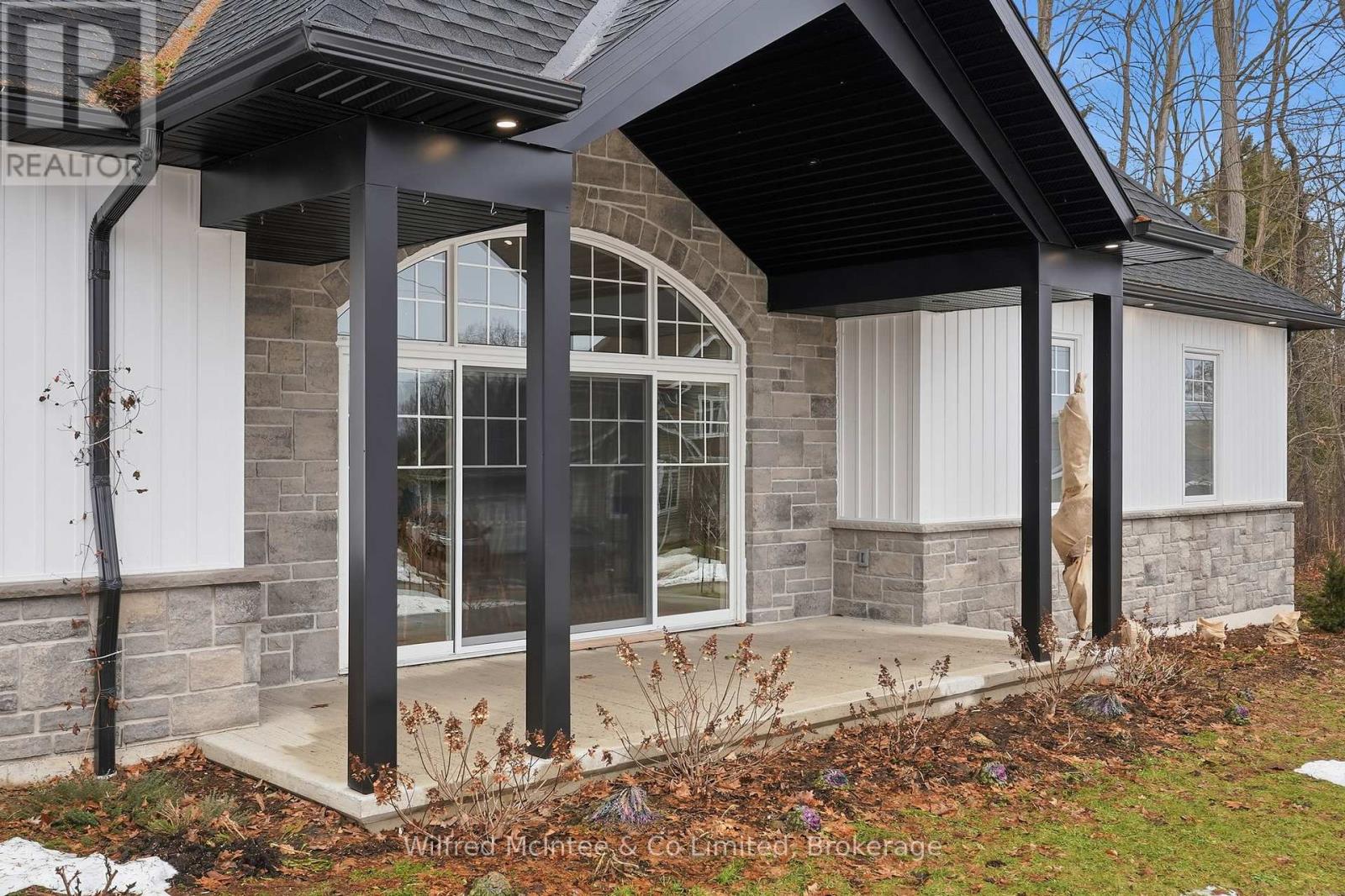 230 George Street S, Arran-Elderslie, Ontario  N0G 2N0 - Photo 4 - X12894314