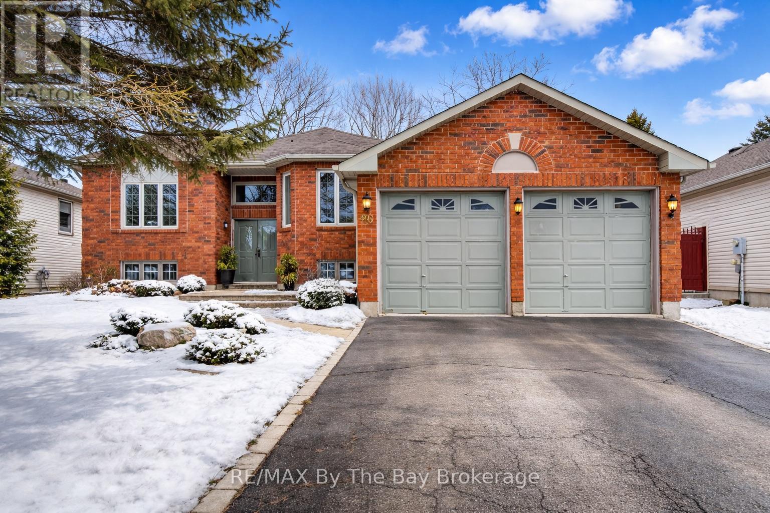 26 BROUWER CRESCENT, Wasaga Beach, Ontario