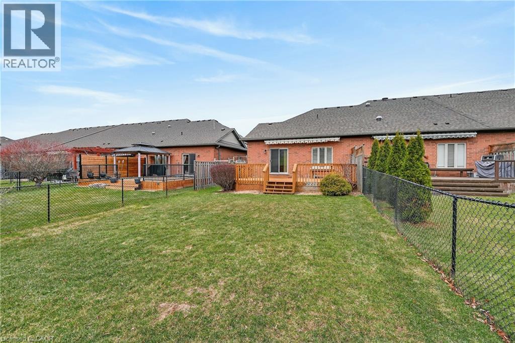 26 Conrad Place, Grimsby, Ontario  L3M 5S5 - Photo 21 - 40812872