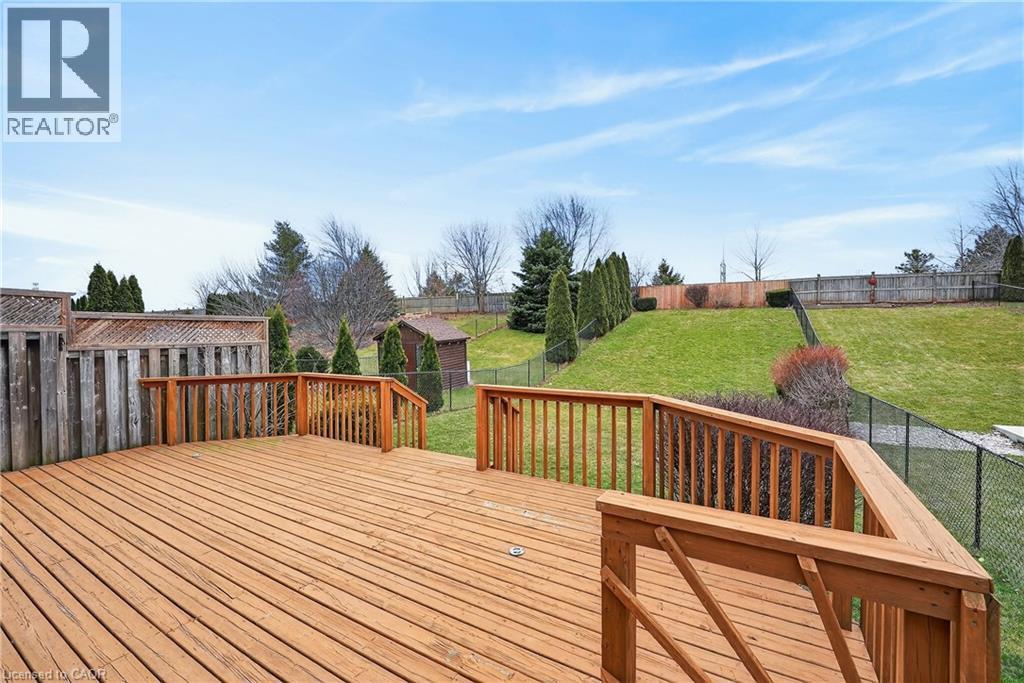 26 Conrad Place, Grimsby, Ontario  L3M 5S5 - Photo 9 - 40812872